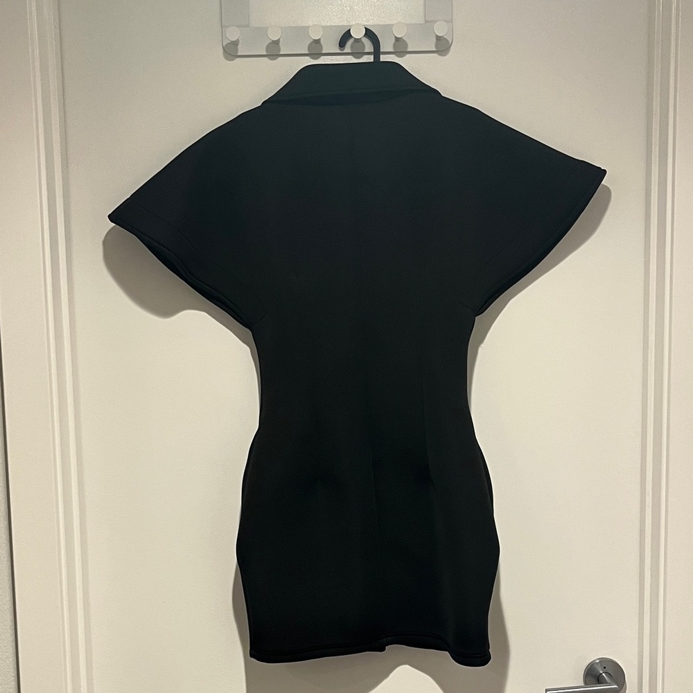 Elegant Black Button-Up Mini Dress - Picture 5 of 5